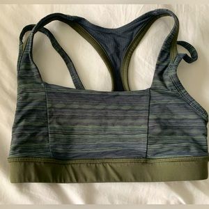 Lululemon Sports Bra Size 4